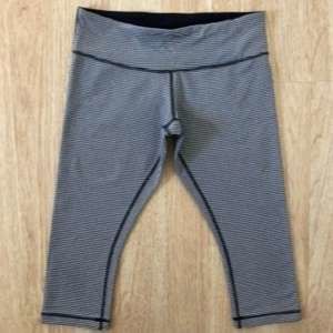**SOLD** Lululemon Capri Leggings Size 10